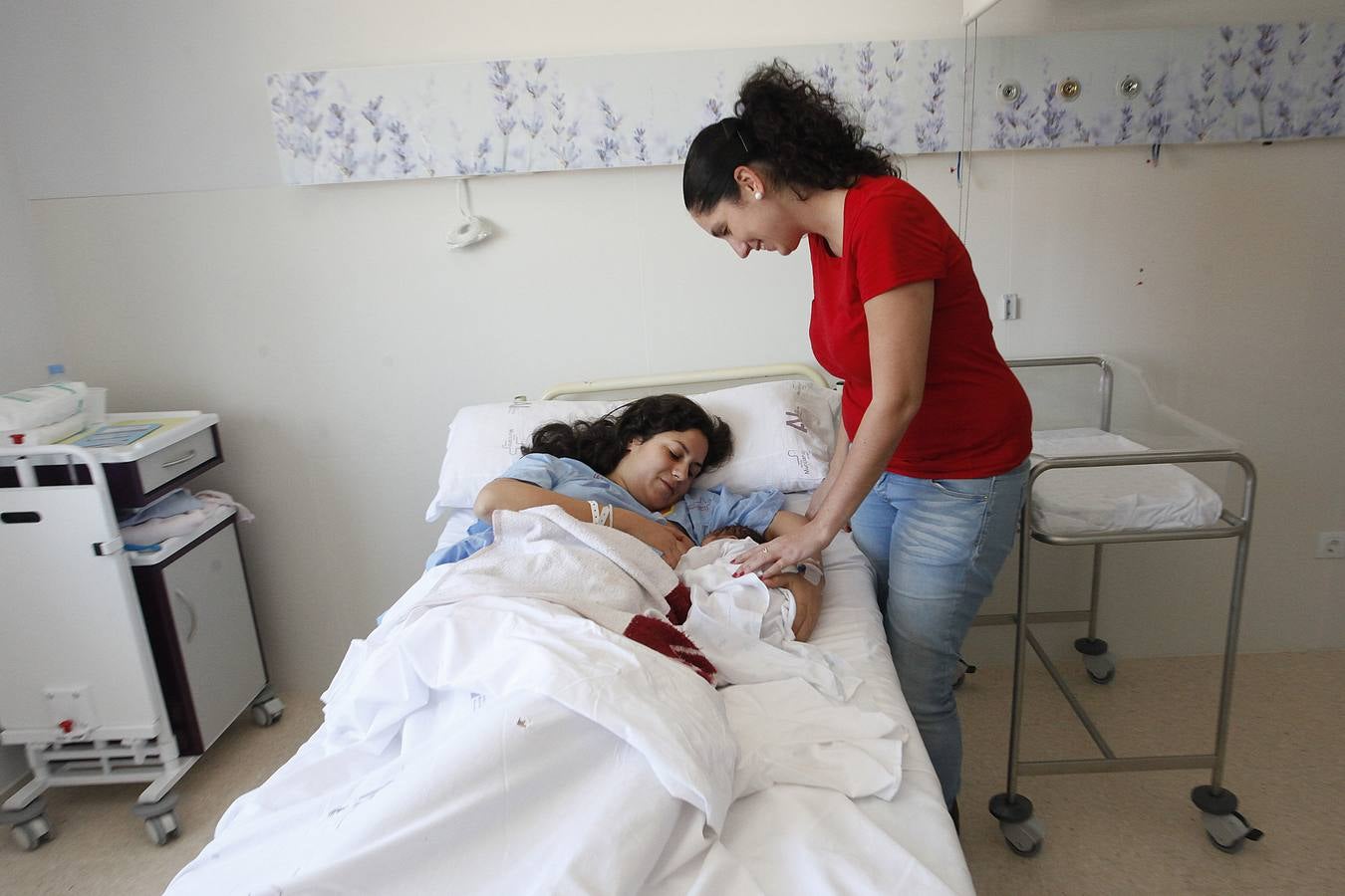 La Arrixaca estrena el nuevo maternal