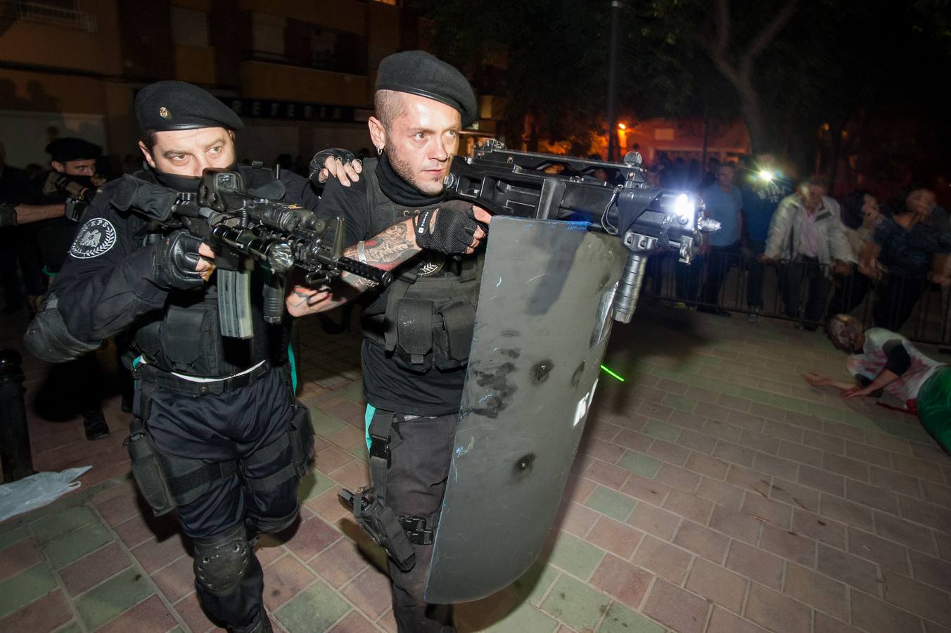 La Noche Zombie llena de terror las calles del Cabezo