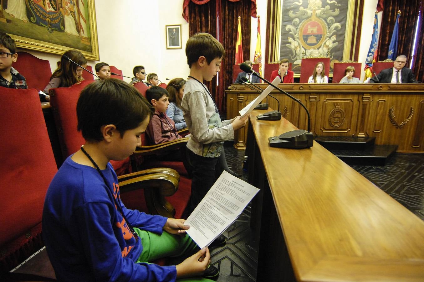 En el pleno de Elche intervienen niños