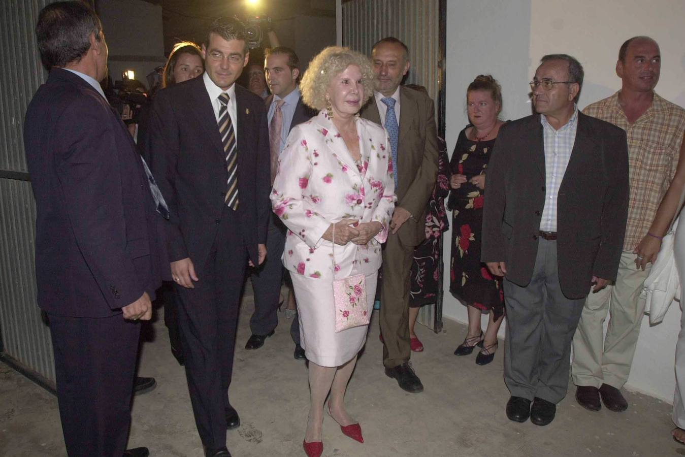 La duquesa de Alba, durante la clausura del XXIV Festival Nacional de Cante Flamenco Lo Ferro en 2003.