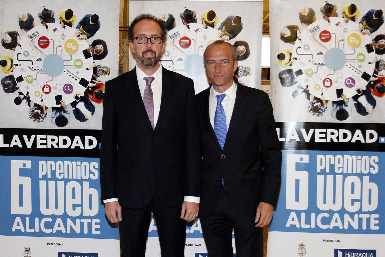 El &#039;photocall&#039; de los VI Premios Web de la provincia de Alicante (I)