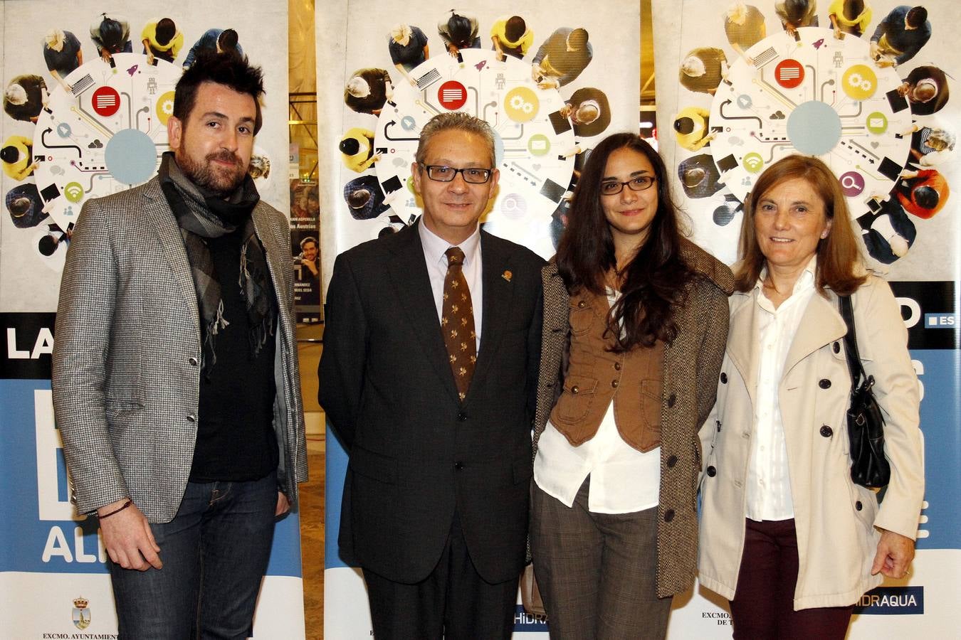 El &#039;photocall&#039; de los VI Premios Web de la provincia de Alicante (II)