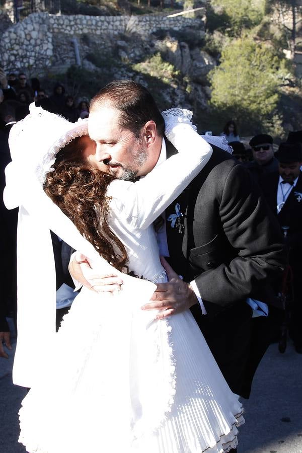 Doce horas de pólvora para recibir a la Purísima