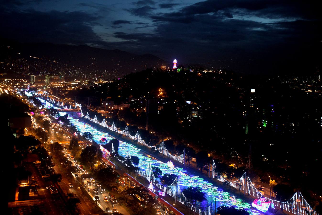 Espectacular alumbrado navideño en Medellín