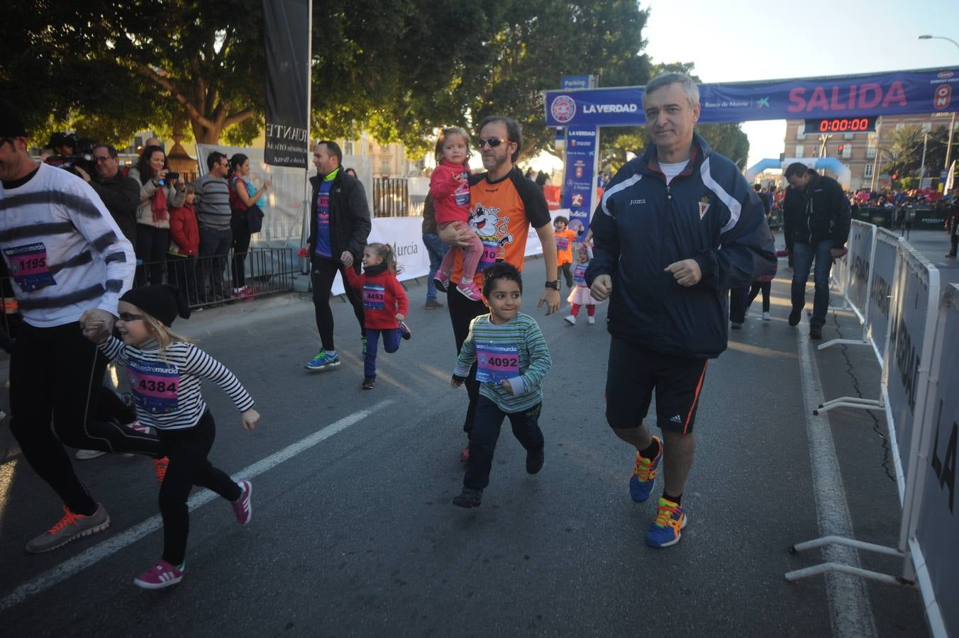 Los niños corren la San Silvestre de Murcia 2014