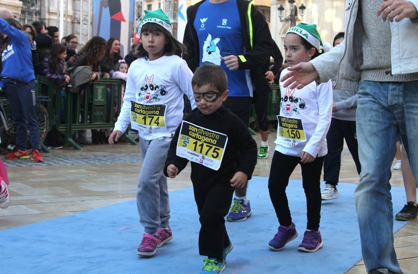 Los pequeños también disfrutan de la San Silvestre de Cartagena