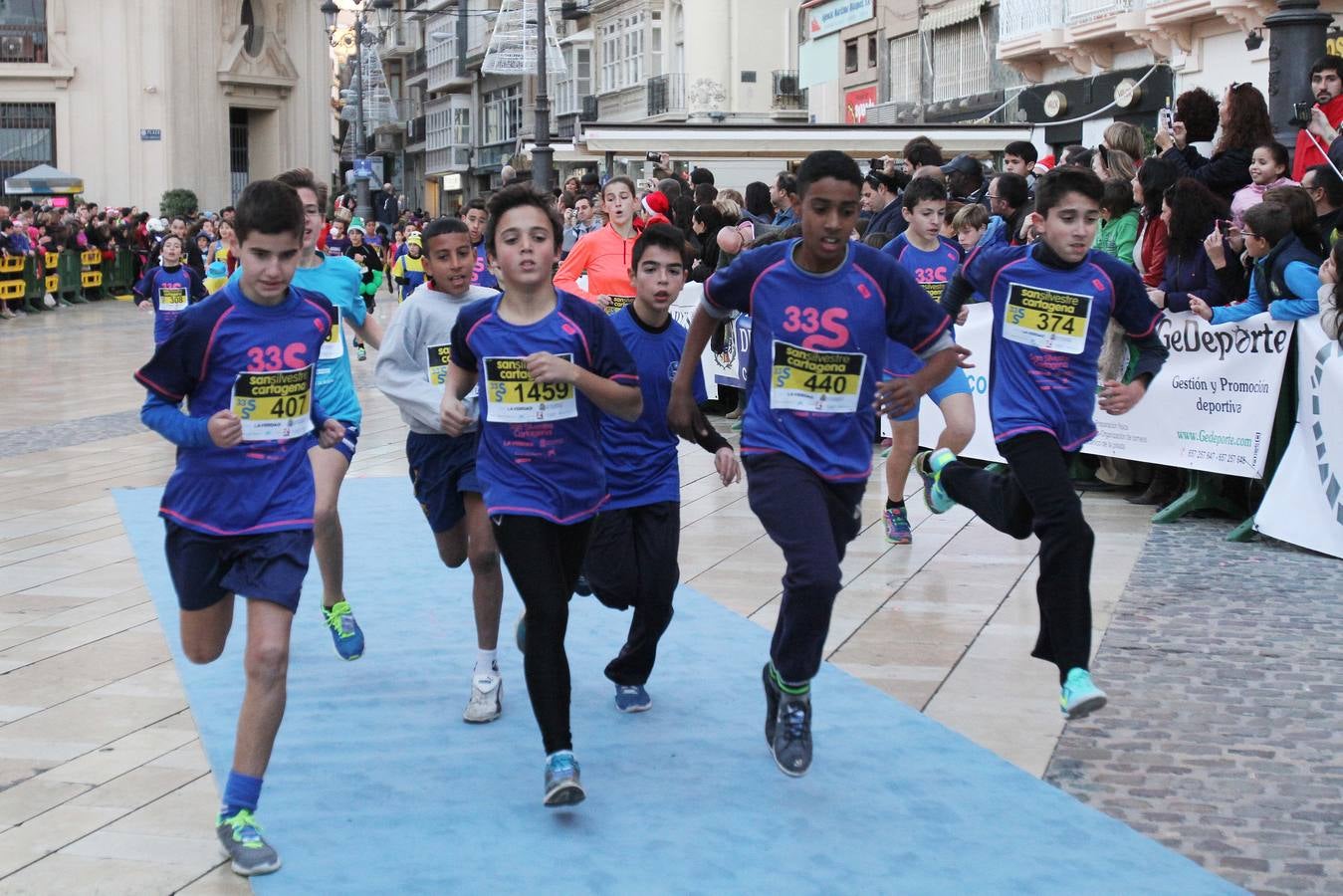 Los pequeños también disfrutan de la San Silvestre de Cartagena