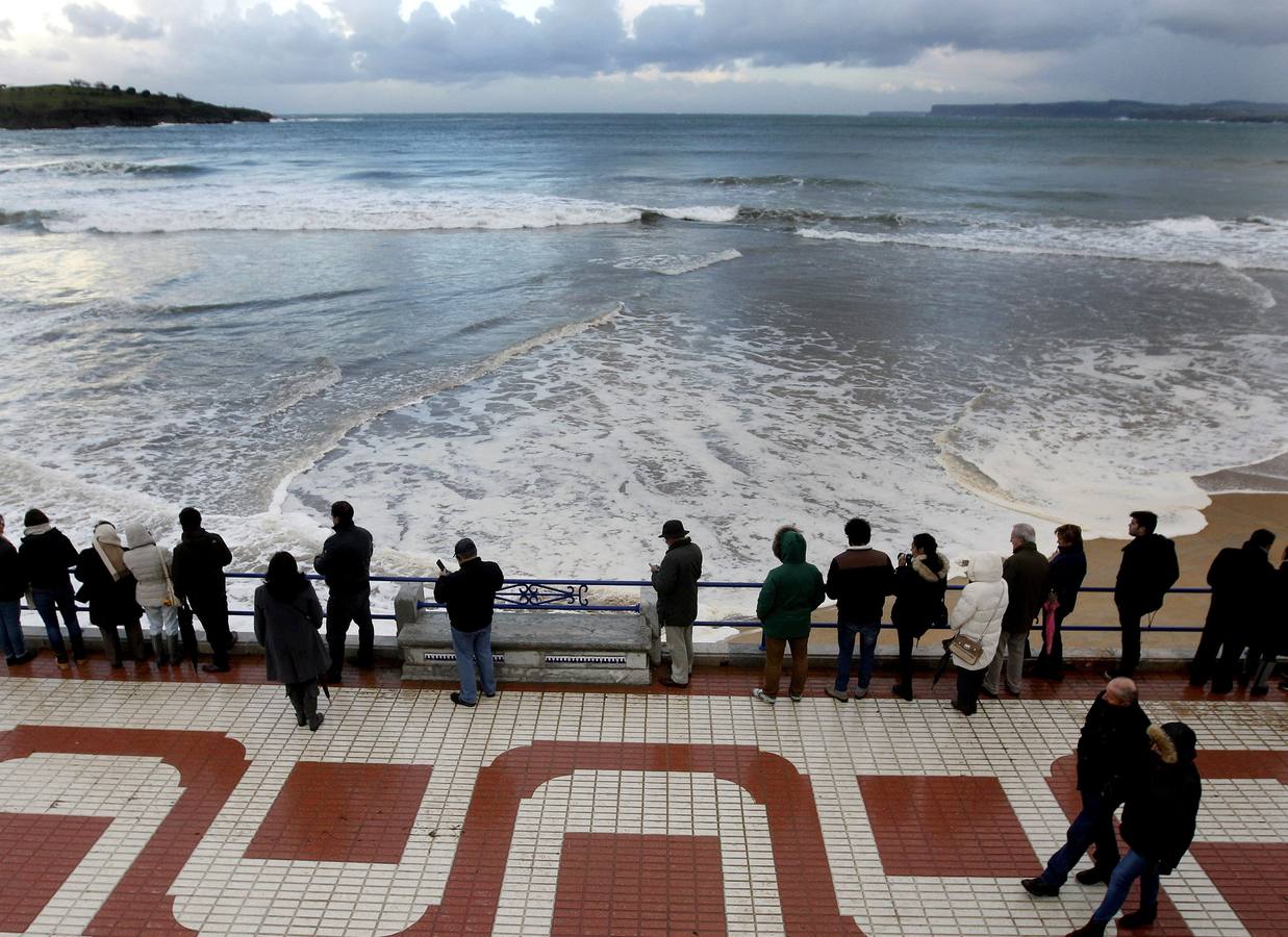 Un mar en alerta naranja