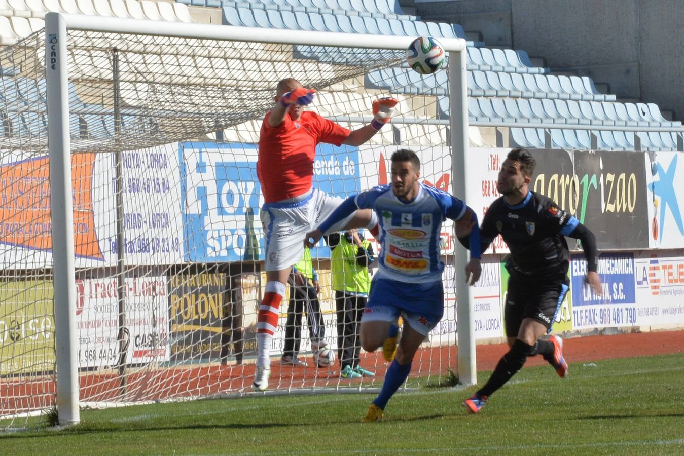 El fantasma del descenso se pasea por el Artés (0-1)