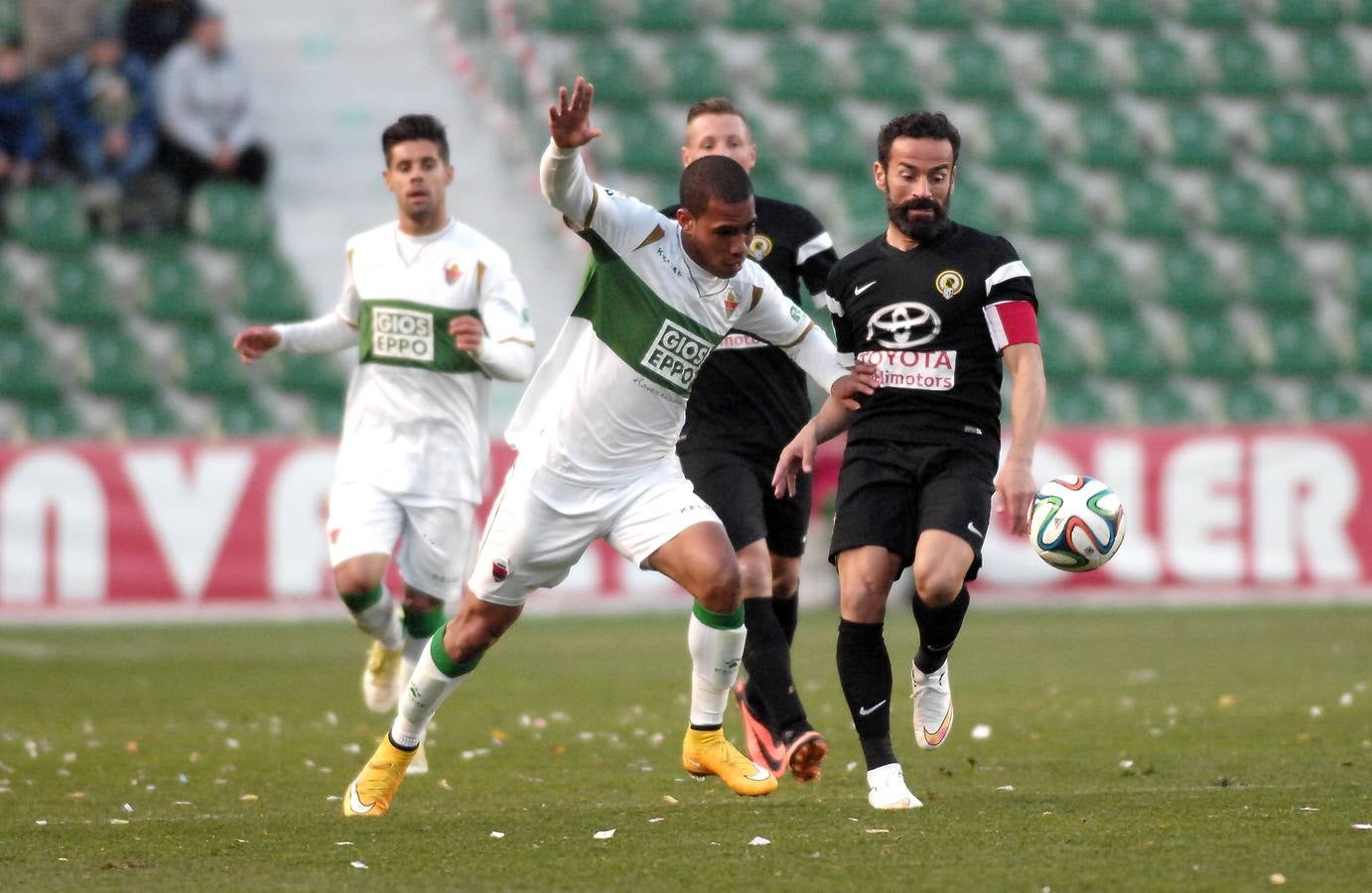 El Hércules gana el derbi alicantino