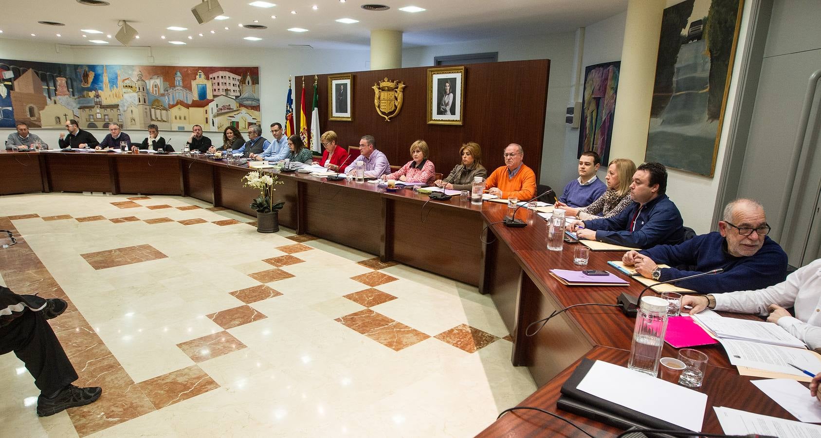 Pleno en el Ayuntamiento de Novelda