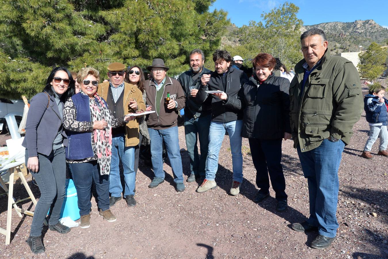 La Hoya se echa al monte con la Virgen de la Salud