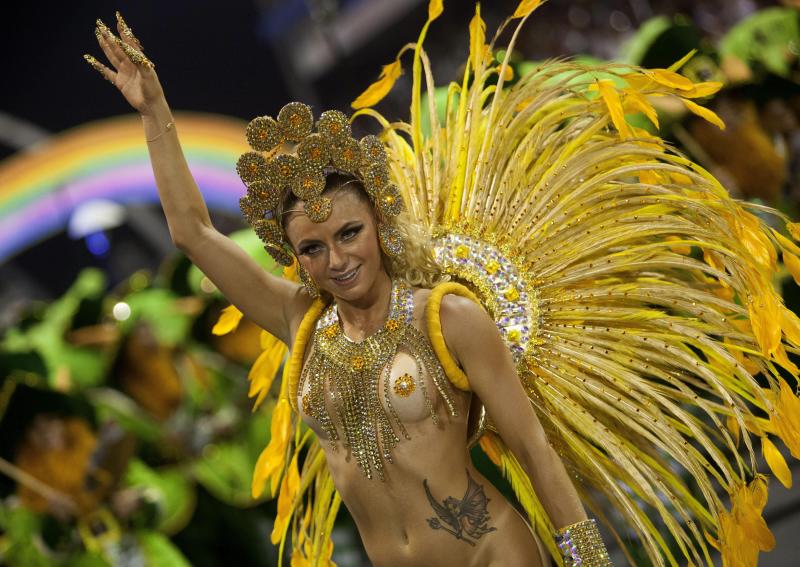 Locura carnavalera en Brasil