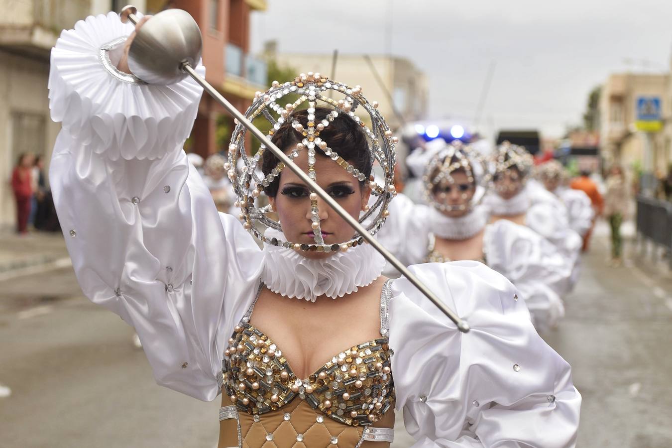 Pablo Iglesias y La Pantoja bailan en Cabezo de Torres