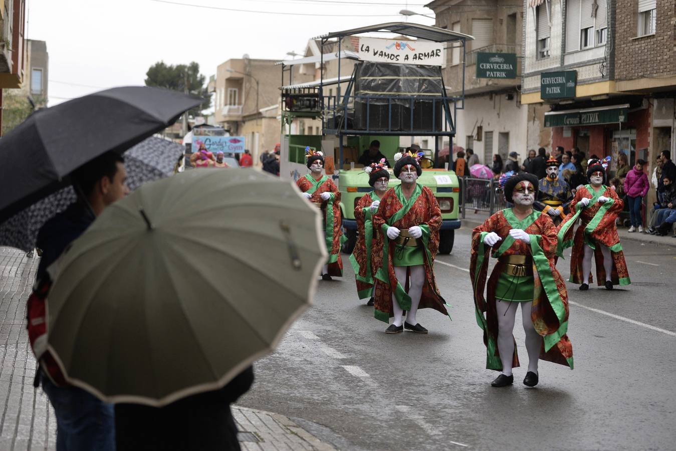 Pablo Iglesias y La Pantoja bailan en Cabezo de Torres
