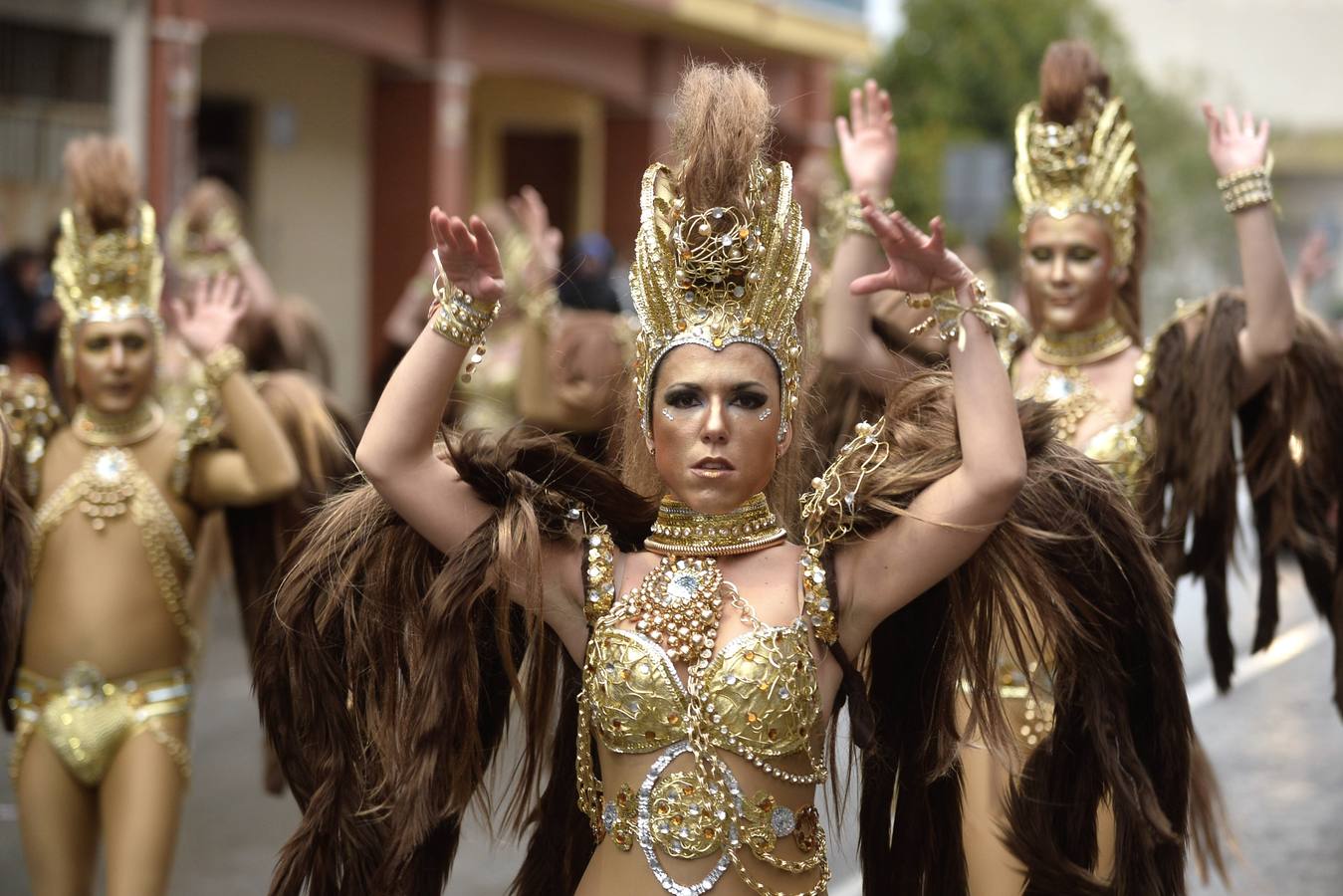 Pablo Iglesias y La Pantoja bailan en Cabezo de Torres