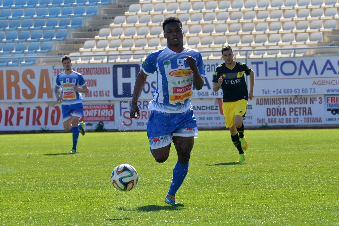 La Hoya empata por sorpresa ante el Cádiz (2-2)