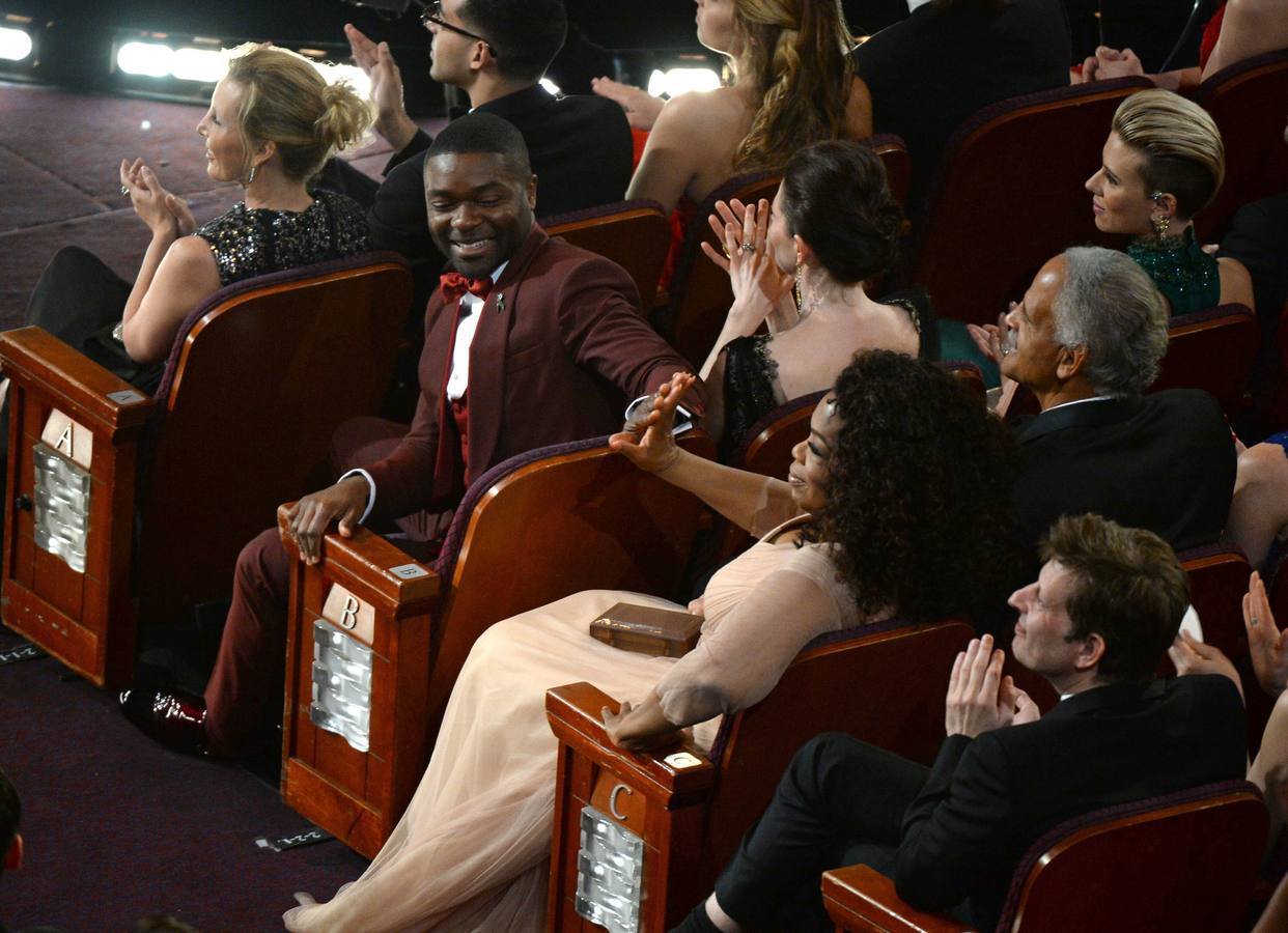 David Oyelowo y Oprah Winfrey, en un momento de la ceremonia.