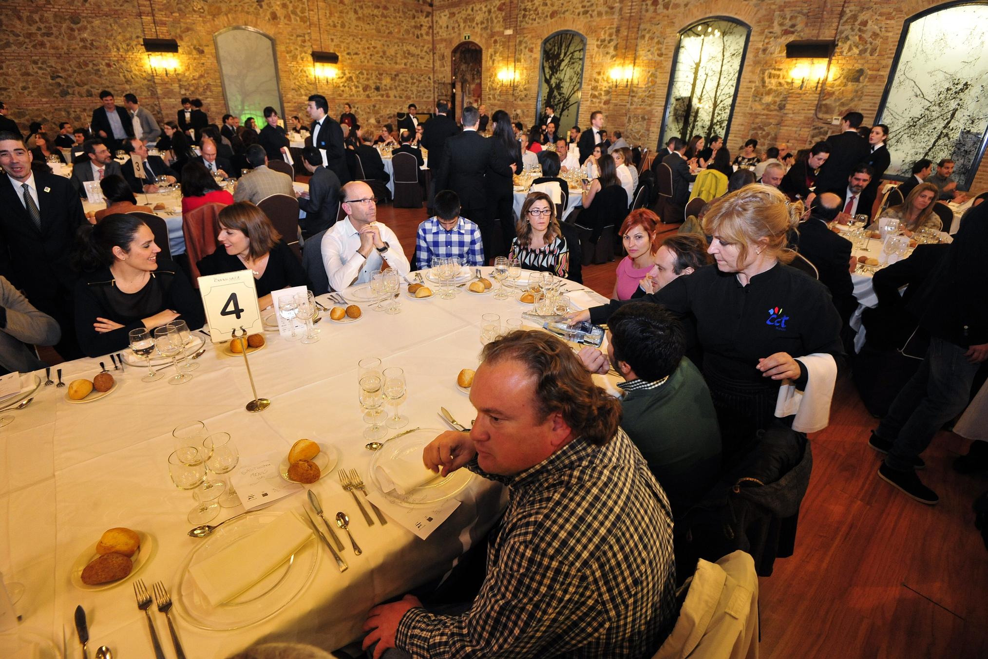 Eneko Atxa da su toque especial a la cena del GastroTEA