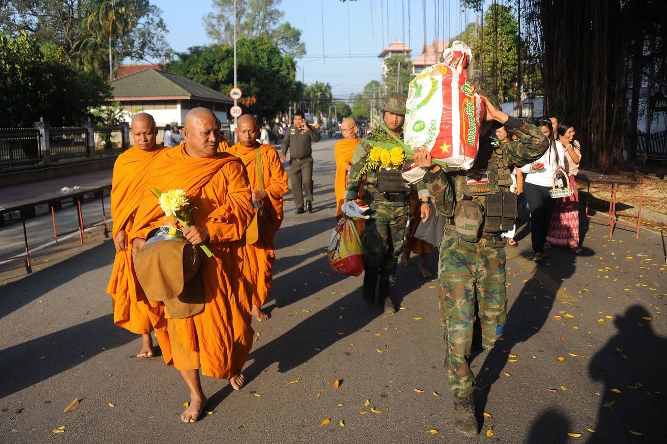 Festividad del Makha Bucha en Tailandia