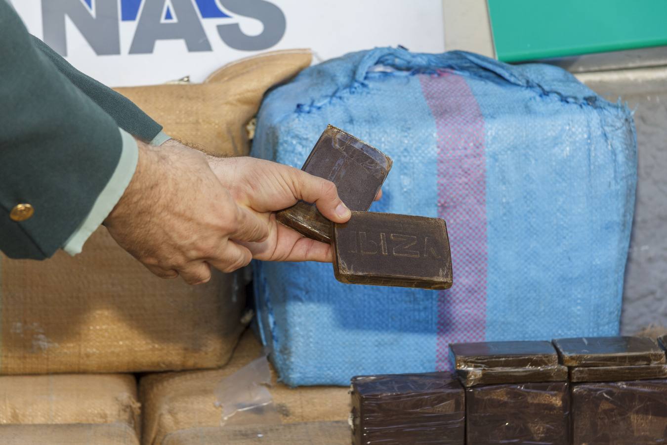 Decomiso de 1.400 kilos de hachís en Santa Pola