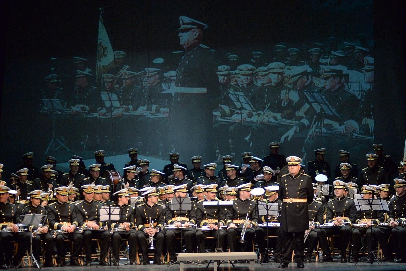 (08-03) Concierto de la cuaresma oficiado por la banda del paso blanco en Lorca.