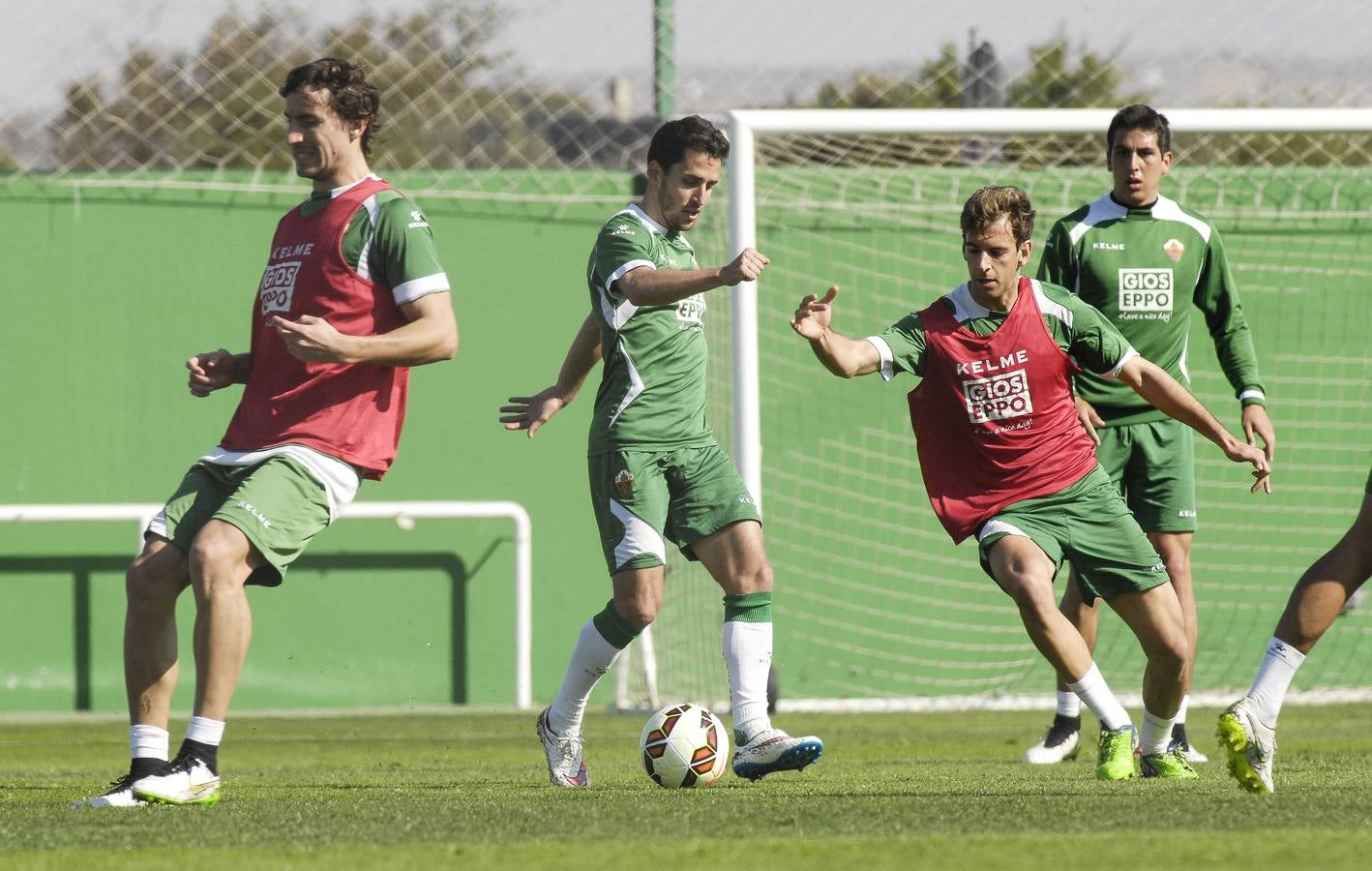 El Elche se prepara para el Sevilla