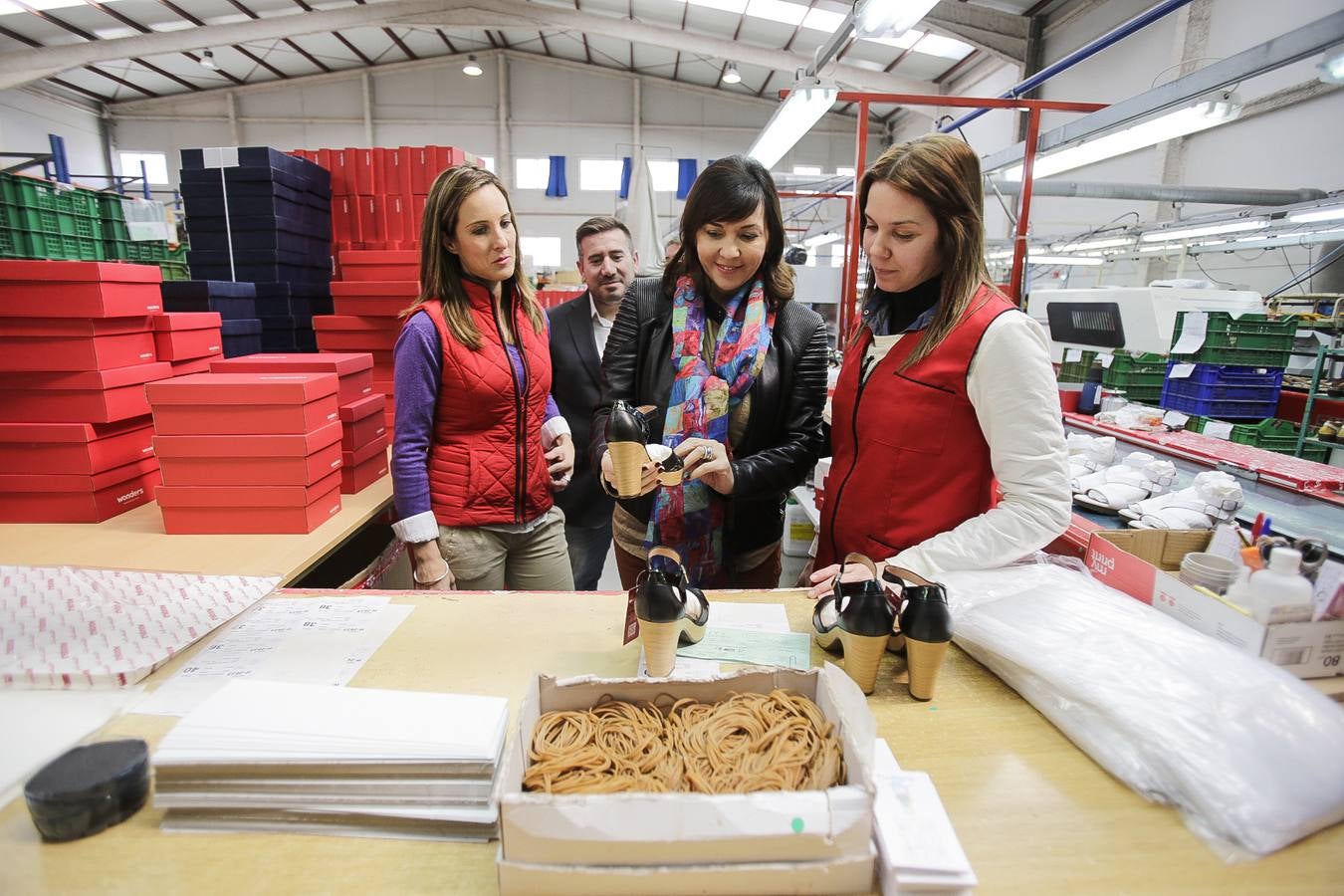 Mercedes Alonso visita el parque empresarial de Elche