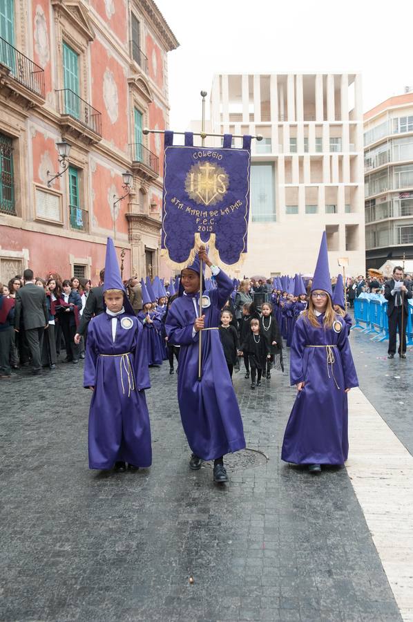 La Procesión del Ángel recorre las calles de la capital