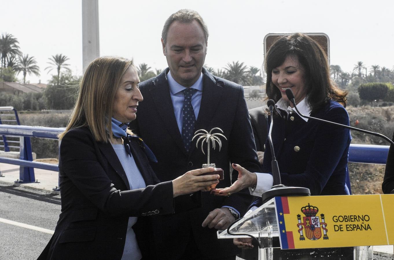 Ana Pastor inaugura la Ronda Sur de Elche