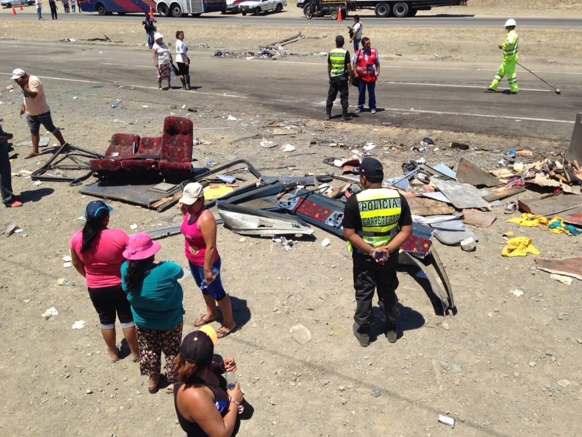 Un trágico accidente deja 37 muertos en Perú