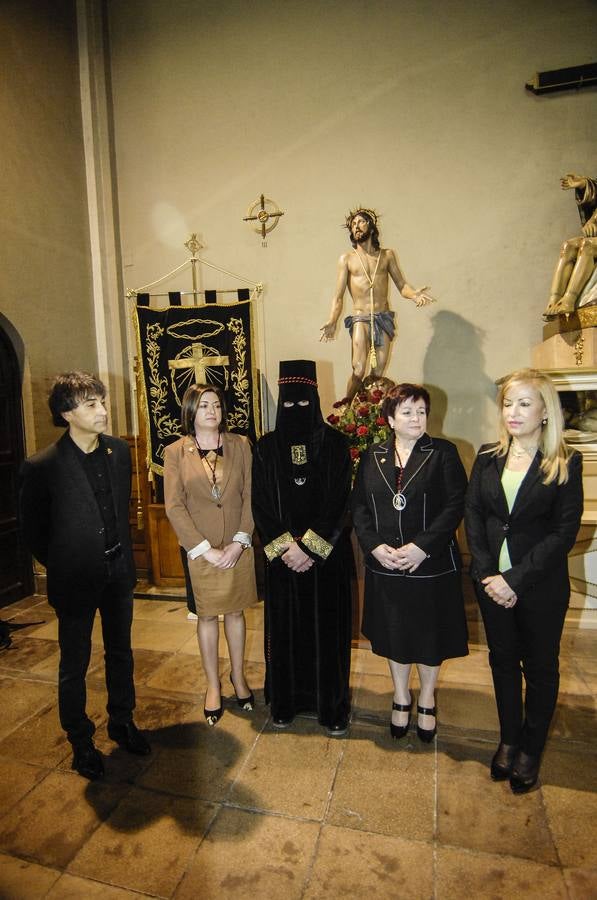 Presentación del preso indultado del Cristo del Perdón de Elche