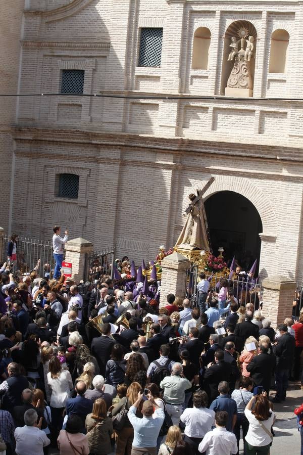 Nuestro Padre Jesús vuelve entre cantos