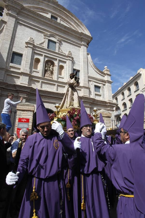 Nuestro Padre Jesús vuelve entre cantos