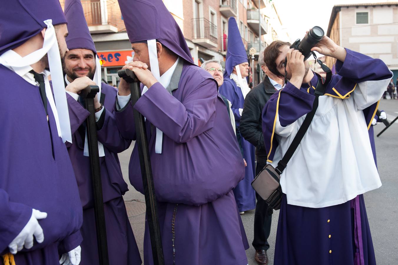 El morado toma el Viernes Santo murciano