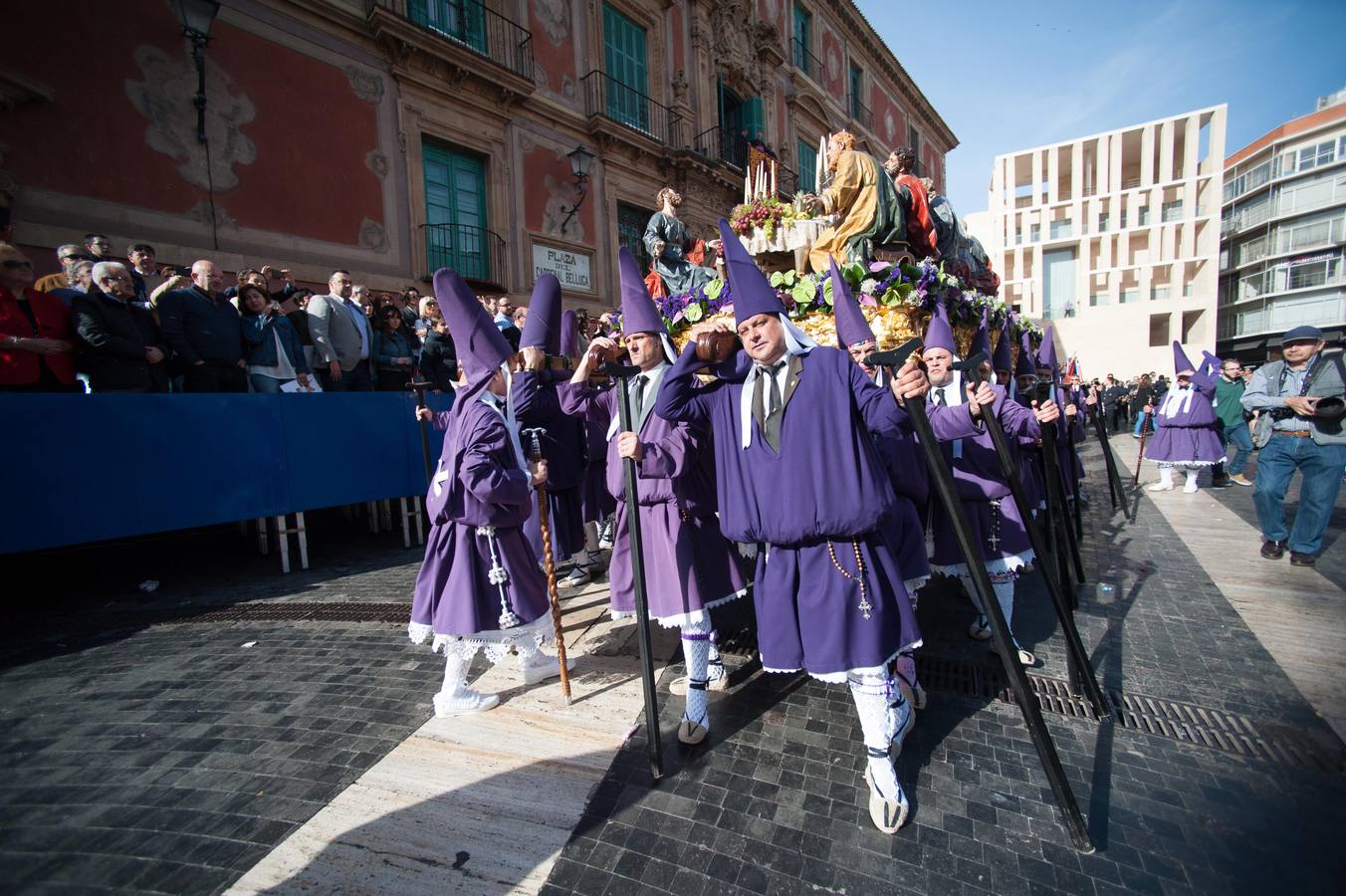 El morado toma el Viernes Santo murciano