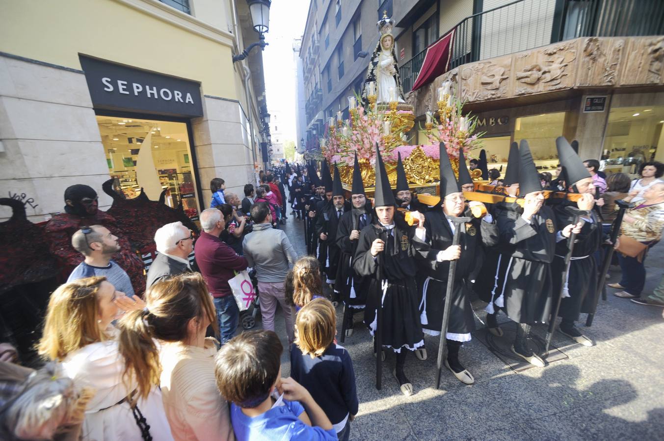 Procesión del Rosario de la cofradía de la Caridad.