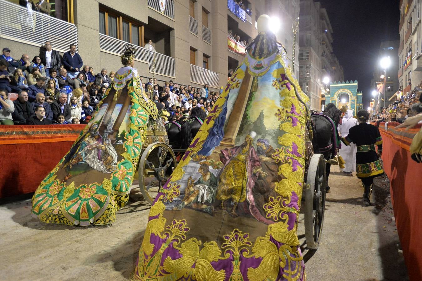 Fulgor blanco y azul en Lorca