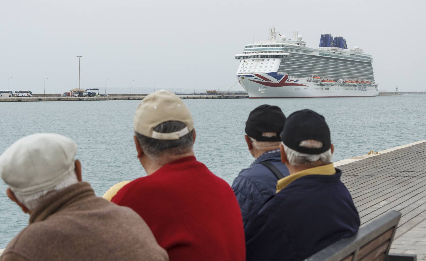 El crucero Britannia llega a Alicante