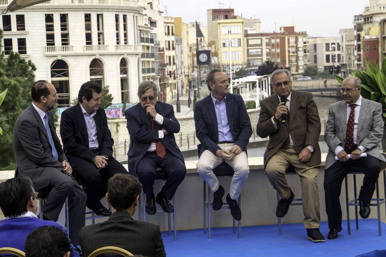 Fabra se reúne con los agricultores de la Vega Baja