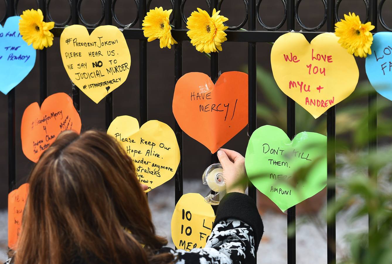 Australia pide clemencia para Chan y Sukaramaran