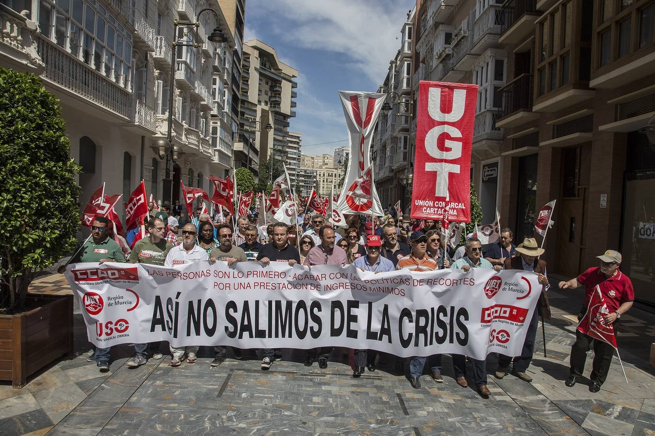 Mil personas se manifiestan en Cartagena contra las políticas de austeridad