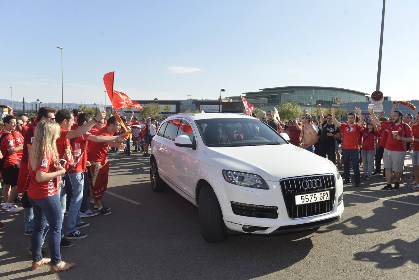 La afición grana, rumbo a Alicante