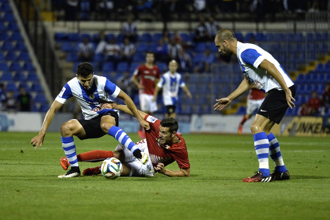 Las mejores imágenes del choque entre Hércules y Real Murcia