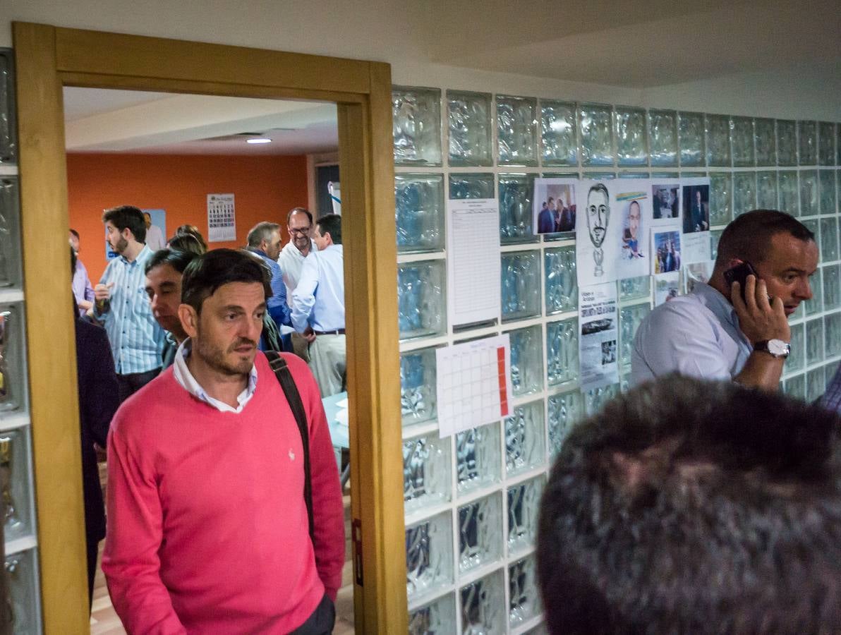 Noche electoral en la sede del PP de Orihuela