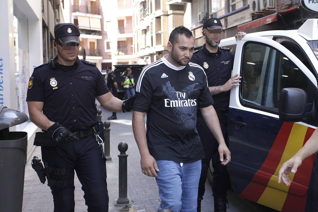 Redada en un club de fumadores de cannabis en Murcia