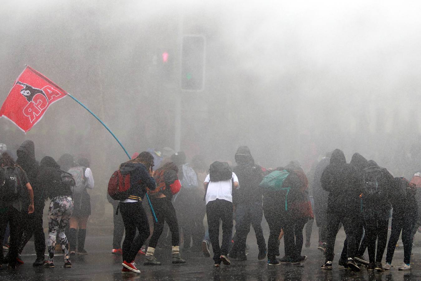 Estudiantes chilenos en pie de guerra