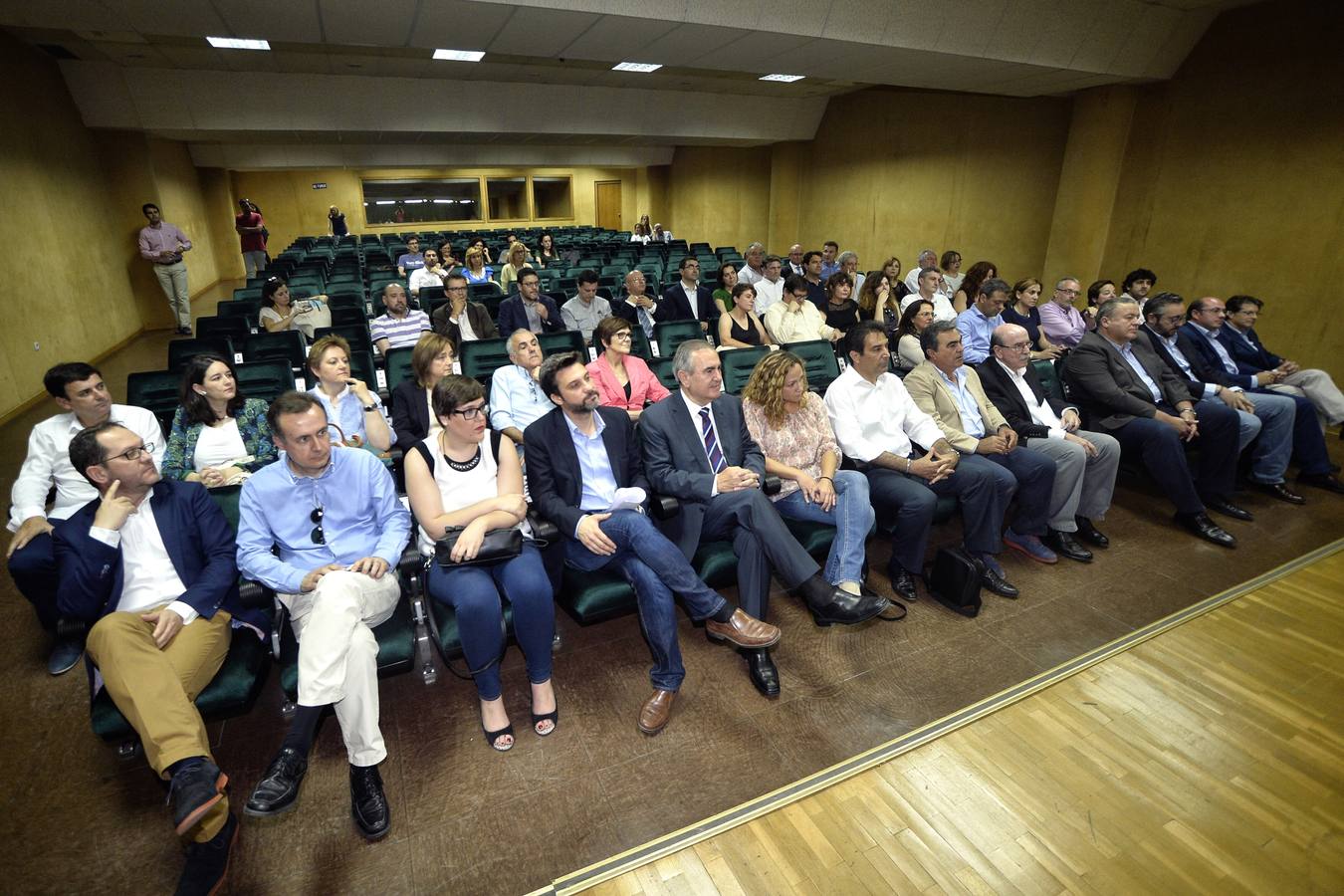 Entrega de actas a los diputados electos en Murcia