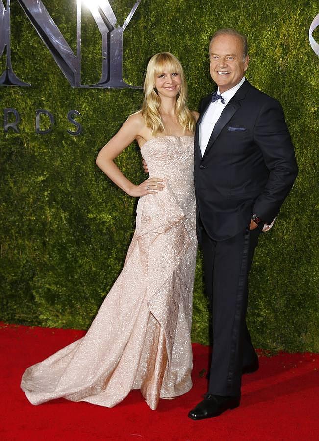 Kelsey Grammer y su esposa Kayte Walsh. 