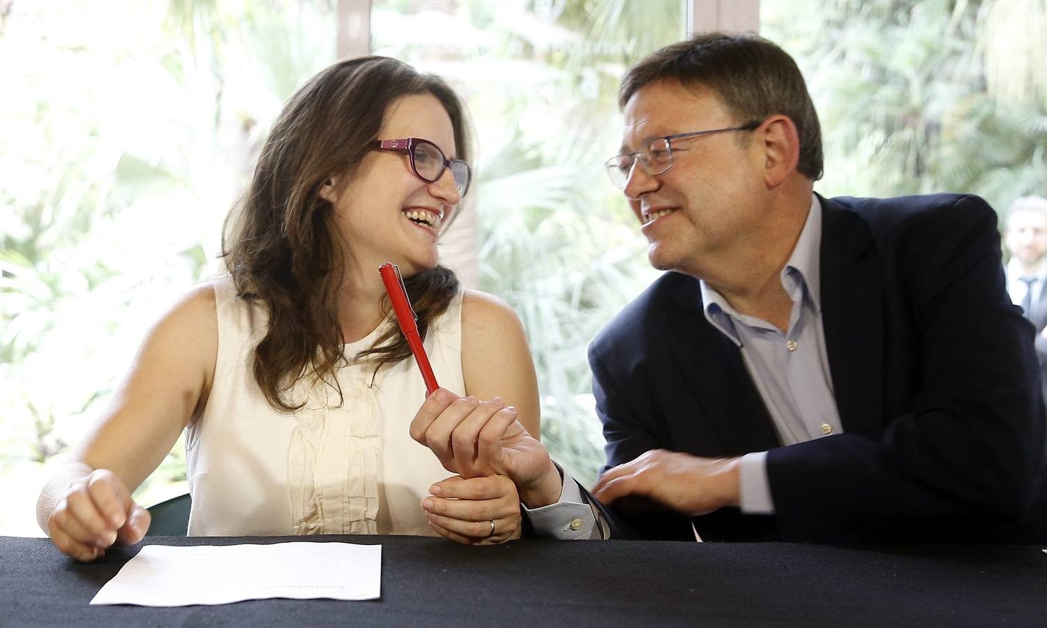 Firma del &#039;Acord del Botànic&#039;